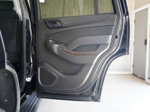 Used 2019 Chevrolet Tahoe LT w/ Luxury Package AWD/4WD image 36