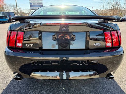 Used 2002 Ford Mustang GT image 10