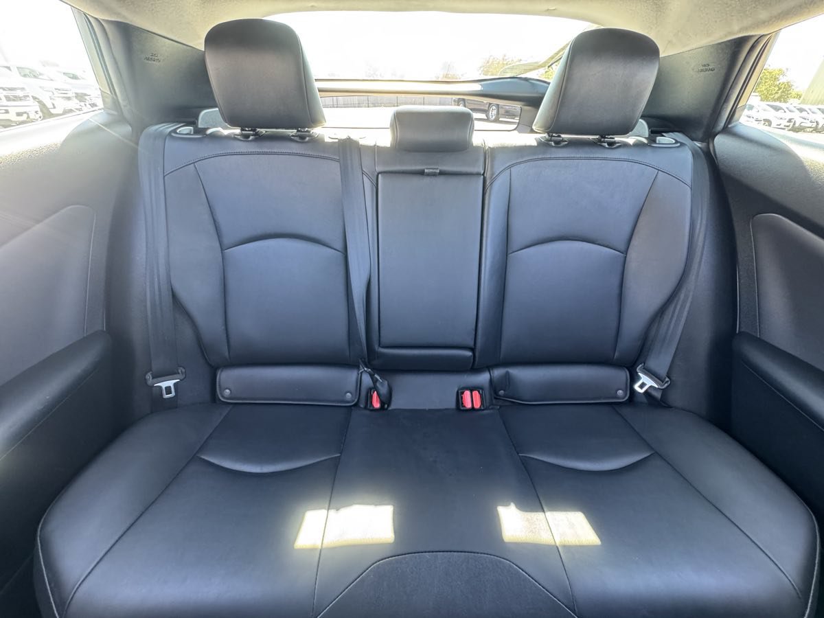 Used 2017 Toyota Prius Four w/ Advanced Technology Package FWD image 36