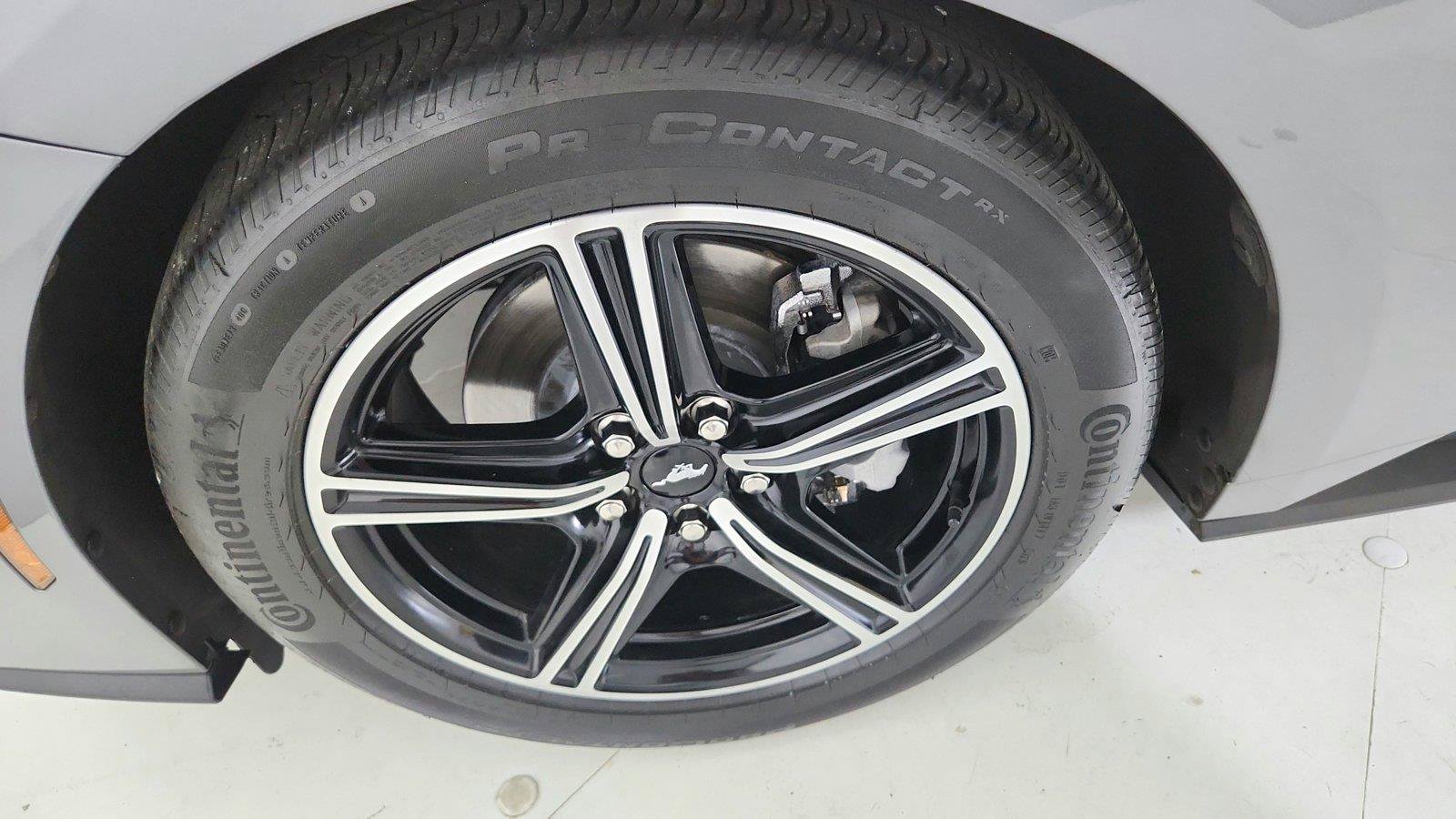 Used 2025 Ford Mustang Coupe RWD image 29