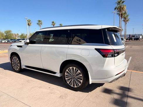 Certified 2026 INFINITI QX80 Luxe w/ Cargo Package AWD/4WD image 4