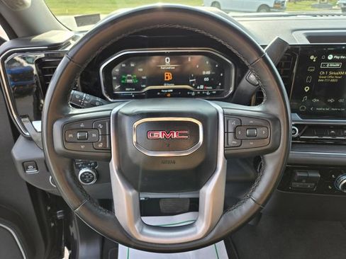 Used 2025 GMC Sierra 1500 SLT AWD/4WD image 32