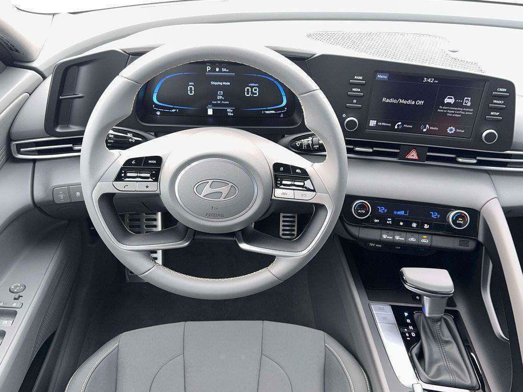 New 2026 Hyundai Elantra Sport FWD image 17