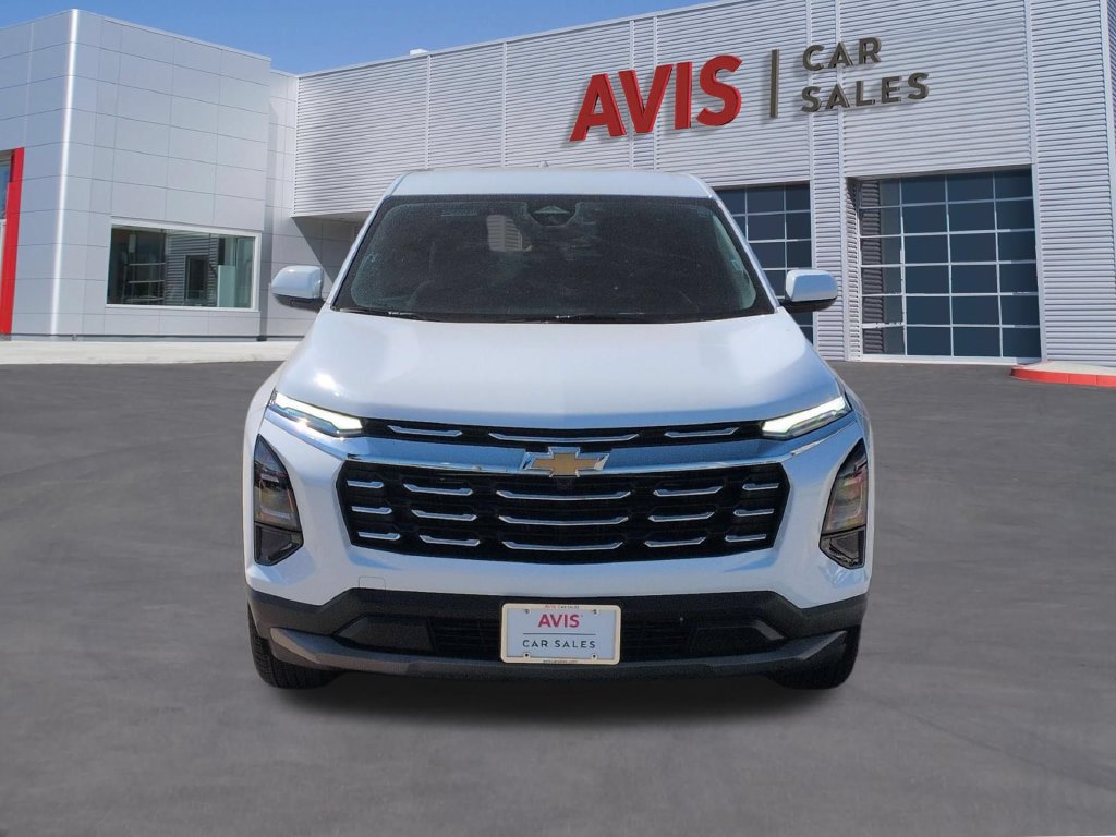 Used 2026 Chevrolet Equinox LT AWD/4WD image 2