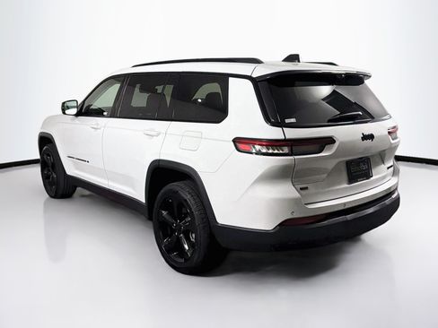 Used 2023 Jeep Grand Cherokee L Limited w/ Luxury Tech Group II RWD image 5