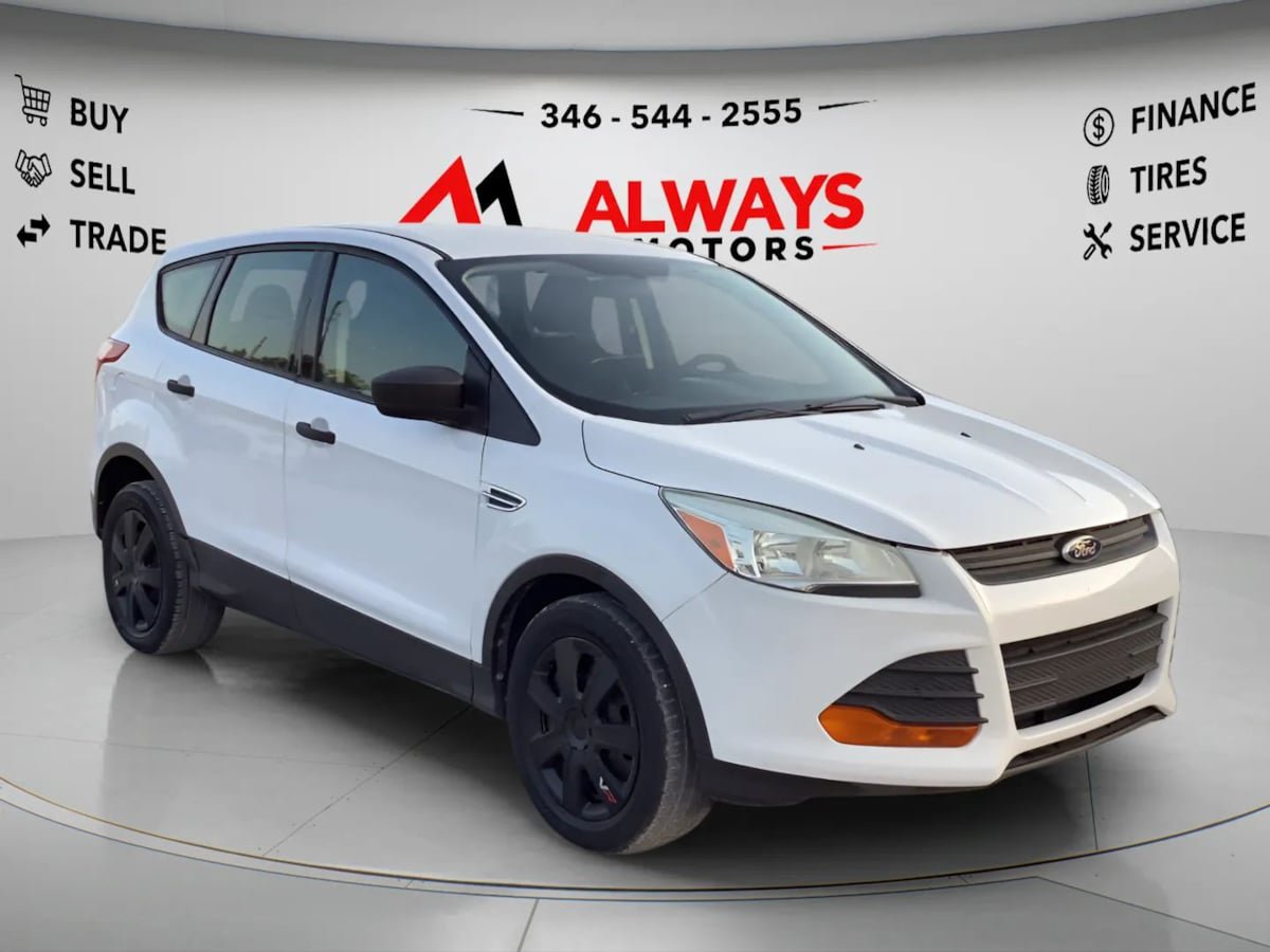 Used 2013 Ford Escape S FWD image 3