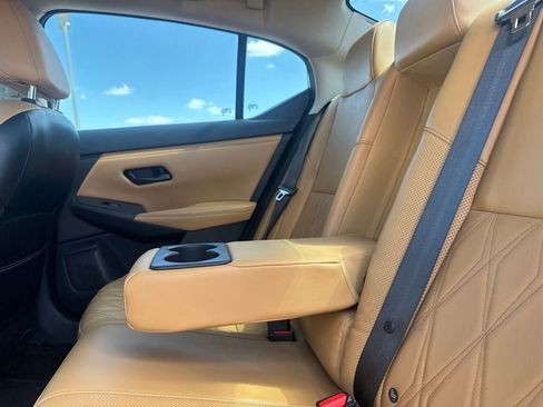 Used 2024 Nissan Sentra SV w/ SV Premium Package FWD image 30