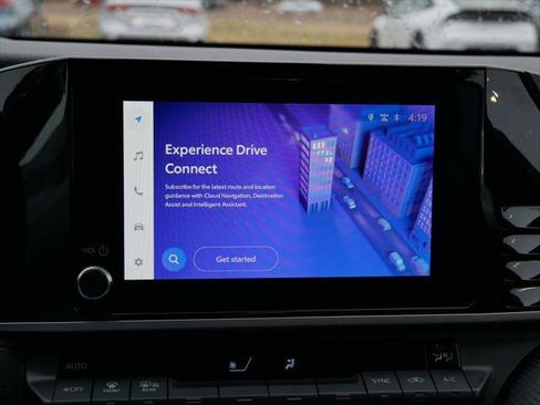 Certified 2025 Toyota Camry SE image 17