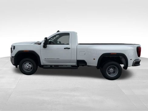 New 2026 GMC Sierra 3500 Pro AWD/4WD image 4