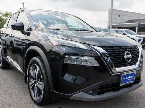 Used 2021 Nissan Rogue SL AWD/4WD image 4