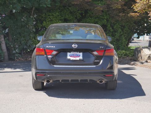 Used 2023 Nissan Altima 2.5 SV w/ SV Premium Package AWD/4WD image 21