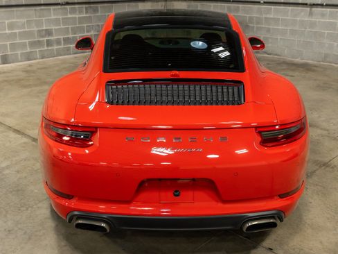 Used 2018 Porsche 911 Carrera RWD image 10