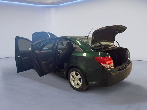 Used 2014 Chevrolet Cruze LT FWD image 12