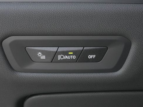 Certified 2025 BMW X6 xDrive40i w/ Climate Comfort Package image 14