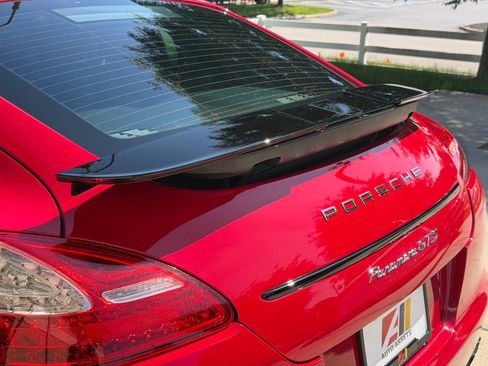 Used 2013 Porsche Panamera GTS AWD/4WD image 18