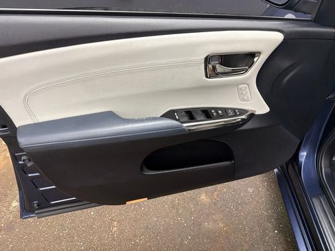 Used 2015 Toyota Avalon XLE Touring FWD image 9