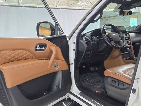 Used 2023 INFINITI QX80 Sensory w/ All-Season Package AWD/4WD image 19