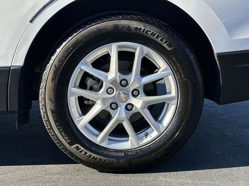 Used 2022 Chevrolet Equinox LS w/ LS Convenience Package image 8