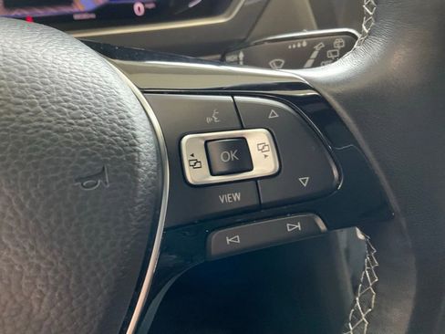 Used 2021 Volkswagen Tiguan SEL Premium R-Line image 12