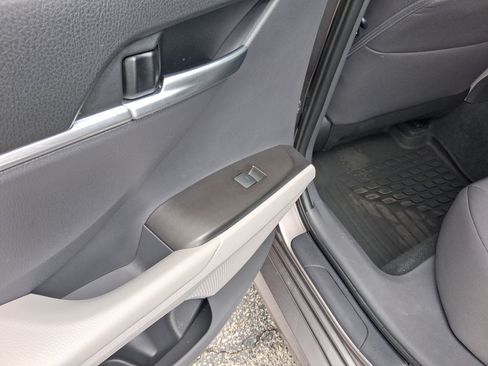 Used 2023 Toyota Camry LE FWD image 19
