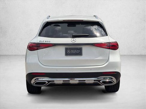Used 2026 Mercedes-Benz GLC 300 image 7