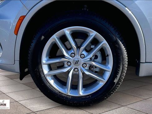 Used 2024 Dodge Durango GT image 9