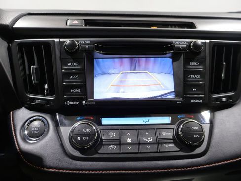 Used 2018 Toyota RAV4 SE w/ Power Extra Value Package image 24