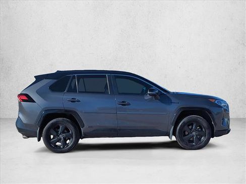 Used 2020 Toyota RAV4 XSE image 4