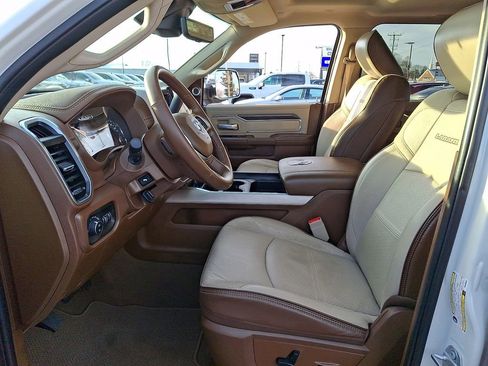 Used 2021 RAM 3500 Laramie image 17