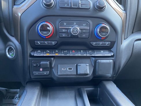 Used 2020 Chevrolet Silverado 1500 High Country w/ Technology Package image 29