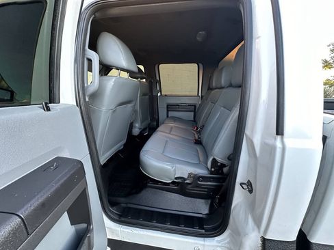 Used 2014 Ford F250 XL w/ Power Equipment Group AWD/4WD image 15
