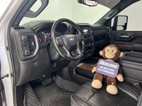 Used 2022 Chevrolet Silverado 2500 High Country w/ Z71 Off-Road Package AWD/4WD image 10