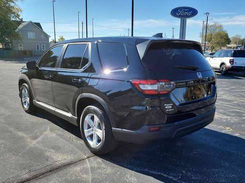 Used 2023 Honda Pilot LX image 6
