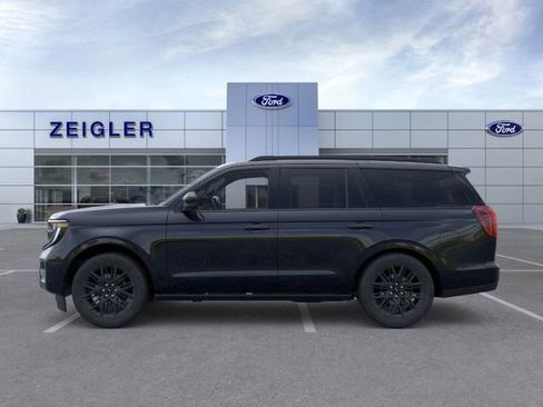 New 2026 Ford Expedition Platinum w/ Stealth Appearance Package image 3