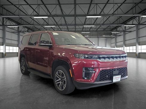 New 2026 Jeep Grand Wagoneer 4WD w/ Premium Group I image 5