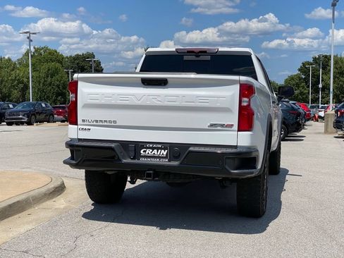 Used 2023 Chevrolet Silverado 1500 ZR2 AWD/4WD image 7