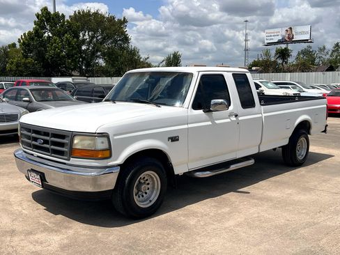 Used 1993 Ford F150 XL image 2