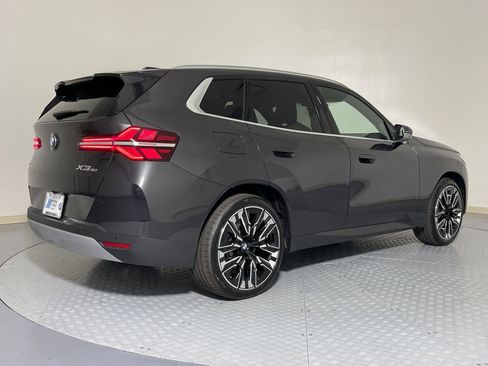 Used 2025 BMW X3 xDrive30i w/ Premium Package image 9