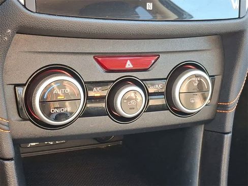 Used 2020 Subaru Crosstrek 2.0i Limited w/ Moonroof Package w/Navigation image 16