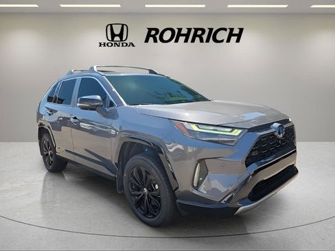 Used 2024 Toyota RAV4 XSE image 3