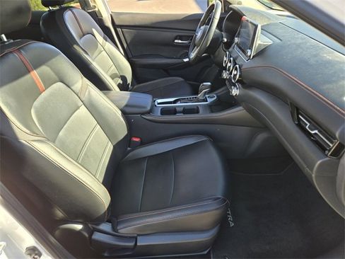 Used 2023 Nissan Sentra SR w/ SR Premium Package image 15