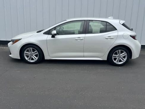 Used 2019 Toyota Corolla SE image 2