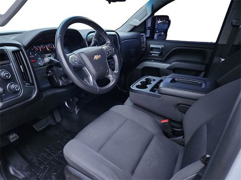 Used 2018 Chevrolet Silverado 1500 LT w/ All Star Edition image 23