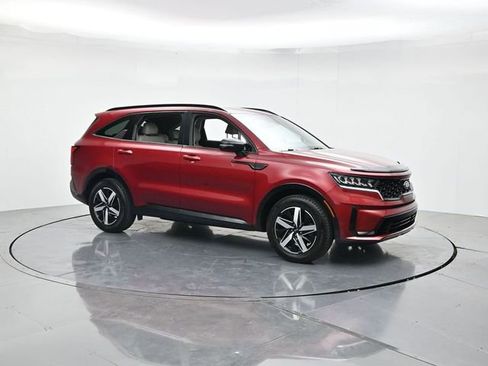 Used 2021 Kia Sorento S image 1
