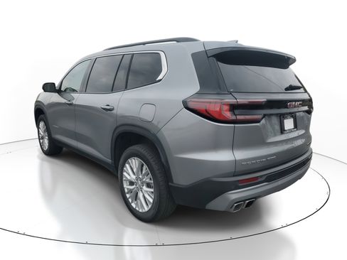 Used 2024 GMC Acadia Elevation image 4