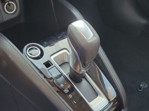 Used 2022 Nissan Versa SR w/ Trunk Package FWD image 26