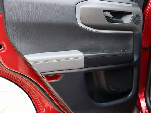 Used 2025 Ford Bronco Sport Badlands w/ Sasquatch Badlands Package image 17