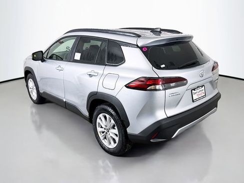 New 2026 Toyota Corolla Cross LE image 5