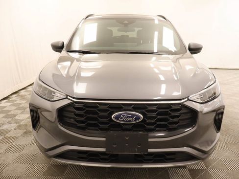 Used 2023 Ford Escape ST-Line w/ Tech Pack #1 FWD image 4