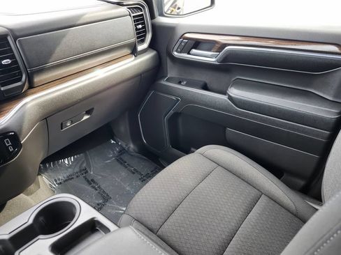 Used 2024 Chevrolet Silverado 1500 LT AWD/4WD image 13